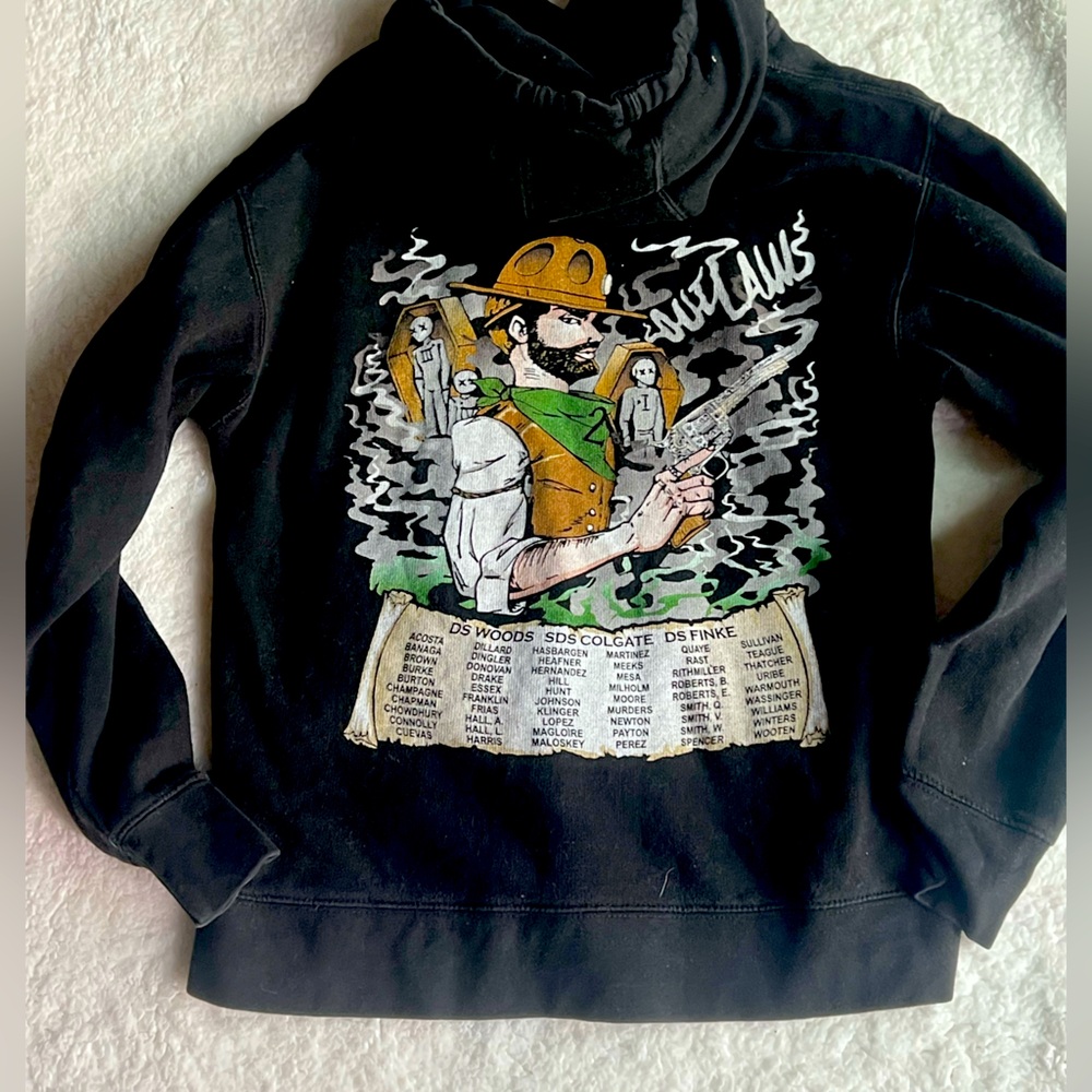 MEN SMALL ALPHA COMPANY DISTRESSED BLACK GRAPHIC HOODIE
